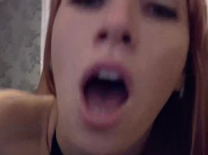 Хахаль в ротик и  пизду отымел роскошную шлюшку