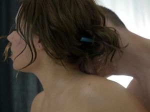 Молодая деваха с волосатой пилоткой переспала с массажистом