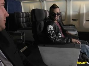 Стюардессы в самолете отдаются в анальные дырки горячим мужчинам