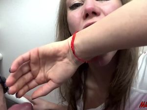 Молодчик записал на камеру секс с подругой в самолете