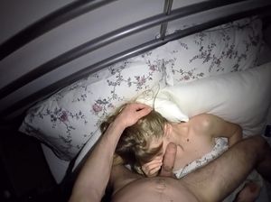 Отчим трахает 18-летнюю стройную падчерицу