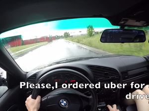 Озабоченный кобель подвез и трахнул очкастую попутчицу в машине