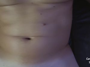 Красотка отвлекла парня от игры в ГТА 5 и скачет на его члене