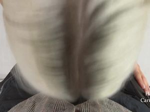 18-летняя блондинка с косичками ебется с отчимом на кухне