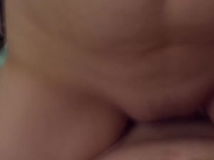 Рыжая домашняя молодушка сосет пенис, дрочит ножками в чулках и ебется в пилотку