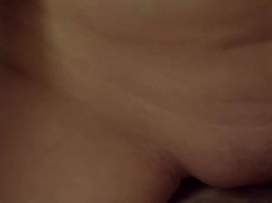 Рыжая домашняя молодушка сосет пенис, дрочит ножками в чулках и ебется в пилотку