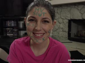 Юная шлюха от первого лица делает минет пареньку