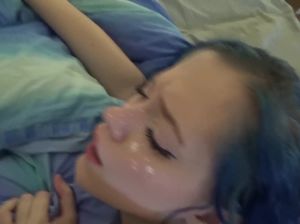 Грудастая брюнетка громко стонет во время вагинального секса с любовником