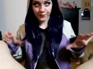 Сексуальный косплей девчонки для оральных ласк в позе 69