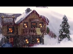 Домашняя мастурбация длинным самотыком от красотки в полосатых чулках