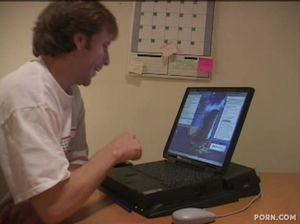 Молодой пикапер пригласил на собеседование красивую милфу и натянул ее на член