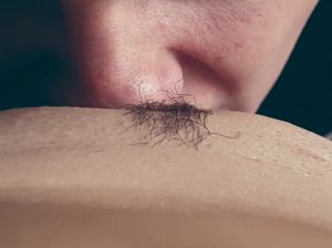 Сладострастный пиздолиз сделал домашний кунилингус молодой телочке