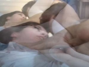 Две любвеобильные медсестры ублажают пациента своими дырочками в горячем видео