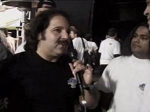 50 мужиков ебут толпой нескольких горячих сногсшибательных телок