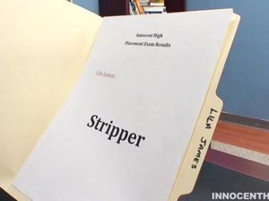 Пылкий преподаватель натянул на свой член стройную студентку колледжа