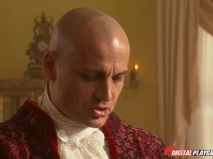 Классные лесби облизывают письки в средневековом замке