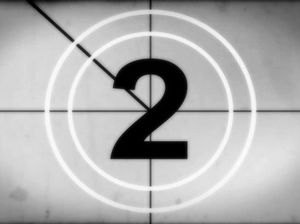 После минета и ебли брюнетка пьет липкую сперму