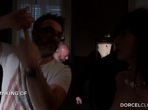 Настоящие порно съемки фильма с азиатками служанками