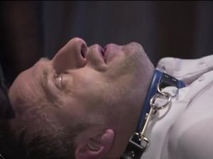 Полнометражный фильм в котором мстительная дочь дает отцу выебать себя во все дыры