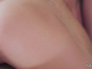 Страстно трахнул грудастую блонду в анальную дырку после горлового минета