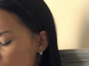 Красивый вагинальный секс с молоденькой любовницей на кровати