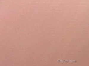 Зрелая милфа с силиконовыми сиськами долбится в жопу