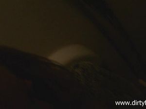 Русский пикапер трахнул незнакомку на природе и в общественном туалете