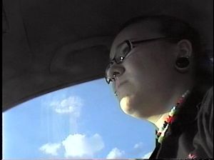 Неформалка с пирсингом и тату трахается на камеру ради денег