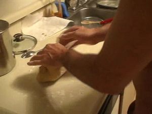 Блонда с большой грудью сосет крепкий член от первого лица в приватном видео