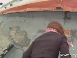 Пикапер соблазнил русскую красотку и трахнул ее на крыше дома