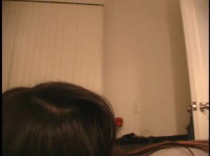 Брюнетка за деньги трахается на кровати с новым знакомым