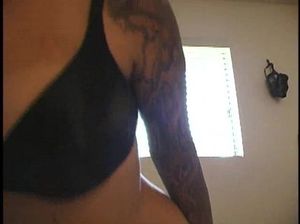 Татуированная парочка занимается сексом в домашних условиях