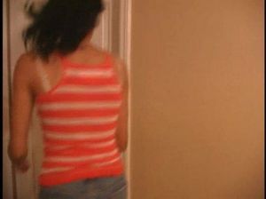 За деньги парень оттрахал смуглую блядь прямо в ванной