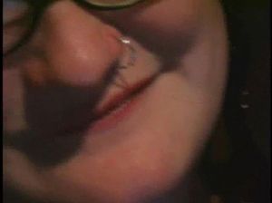 Домашние лесбиянки целуются и лижут горячие киски