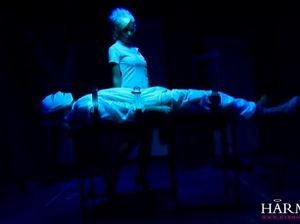 Медсестры в чулках потрахались в больнице со своим пациентом