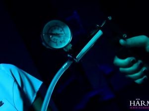 Медсестры в чулках потрахались в больнице со своим пациентом