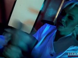 Медсестры в чулках потрахались в больнице со своим пациентом