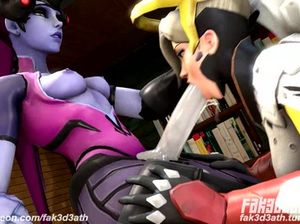 Жгучая футанари Вдова из Овервотч наслаждается минетом от сучки Ангел