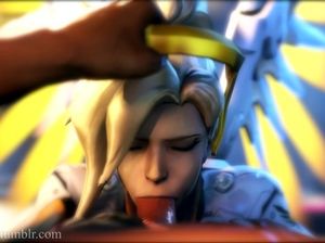 Девушка ангел с крыльями и нимбом сосет толстый пенис