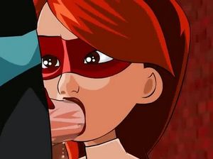 Шлюшка в маске сделала минет члена Бетмену