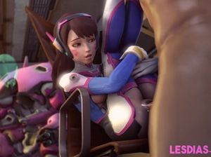 Любовник ебет в пизду  прекрасную космическую девушку и заставляет её стонать