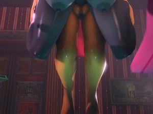 Цветная футанари на прозрачном столе ебет грудастую девушку