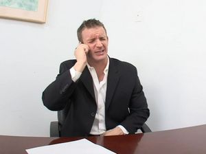 На кастинге красивая негритянка с большой грудью отдается в киску