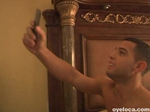 Пикапер выебал на диване пьяную молодую брюнетку