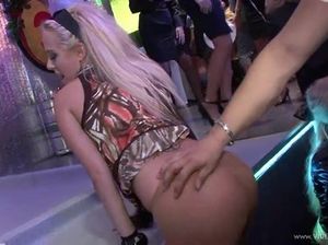 Жаркая оргия с красотками на закрытой секс вечеринке