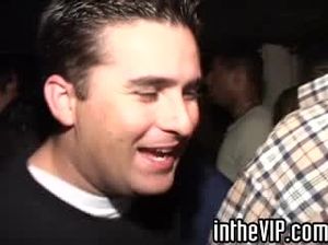 Пьяные блондинки громко стонут во время секса с крепким парнем