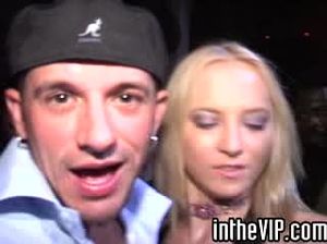 Групповой секс с пьяными блондинками после ночного клуба