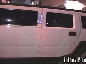 Стройные пьяные девушки лижут киски и прыгают на больших членах