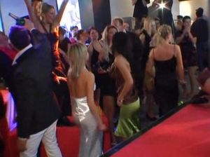 Невероятно горячая оргия на приватной вечеринке в клубе