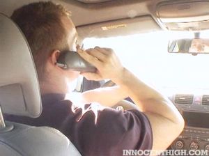 Учитель трахнул грудастую студентку в глотку и манду в машине и на парте